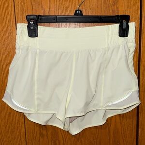 Lululemon Hotty Hot High-Rise Lined Short 2.5”